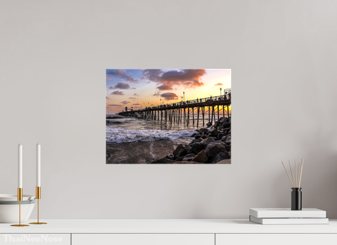 16 x 12″, Glossy Canvas on Stretcher Frame The Oceanside Pier