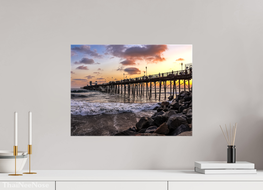 20 x 15″, Glossy Canvas on Stretcher Frame The Oceanside Pier